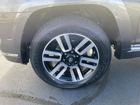 Used 2021 Toyota 4Runner Limited image 8
