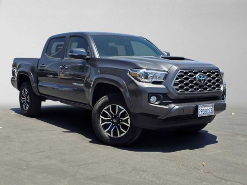 Certified 2023 Toyota Tacoma TRD Sport w/ Advanced Technology Package AWD/4WD image 2
