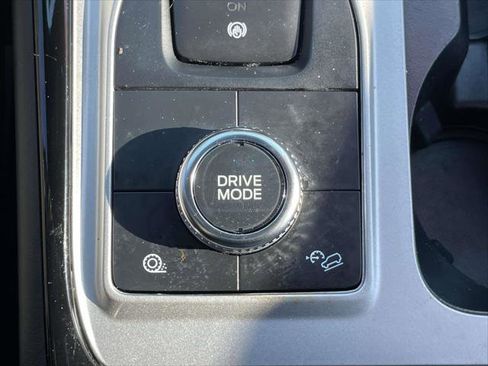 Used 2023 Ford Explorer ST-Line w/ Class IV Trailer Tow Package image 32