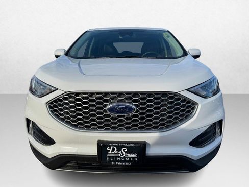 Used 2024 Ford Edge SEL w/ Convenience Package image 2