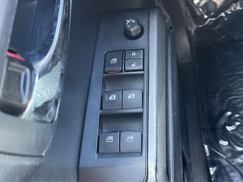 Used 2019 Toyota Tacoma TRD Sport image 20