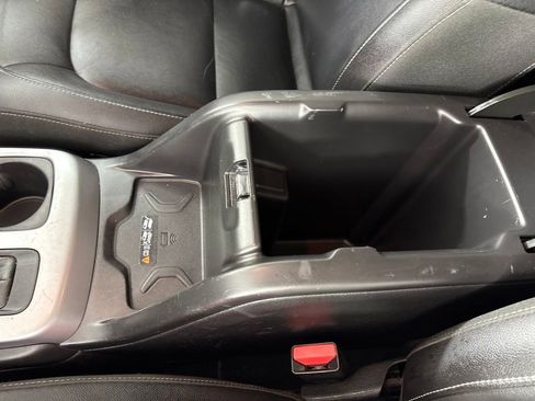 Used 2020 Chevrolet Colorado ZR2 AWD/4WD image 44