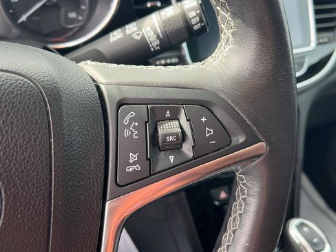 Used 2018 Buick Encore Preferred image 12