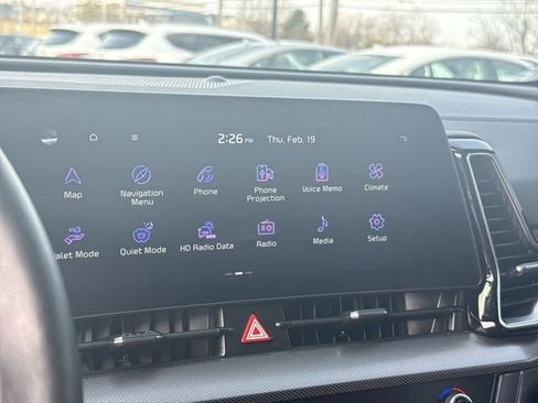 Used 2025 Kia Sportage SX image 16