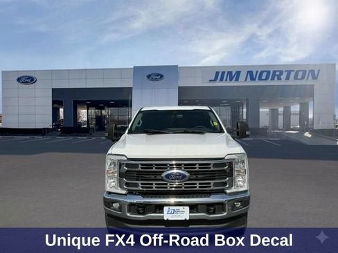 Used 2023 Ford F250 XLT w/ FX4 Off-Road Package AWD/4WD image 10
