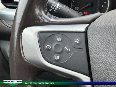 Used 2021 GMC Acadia SLT w/ LPO, Floor Liner Package image 11