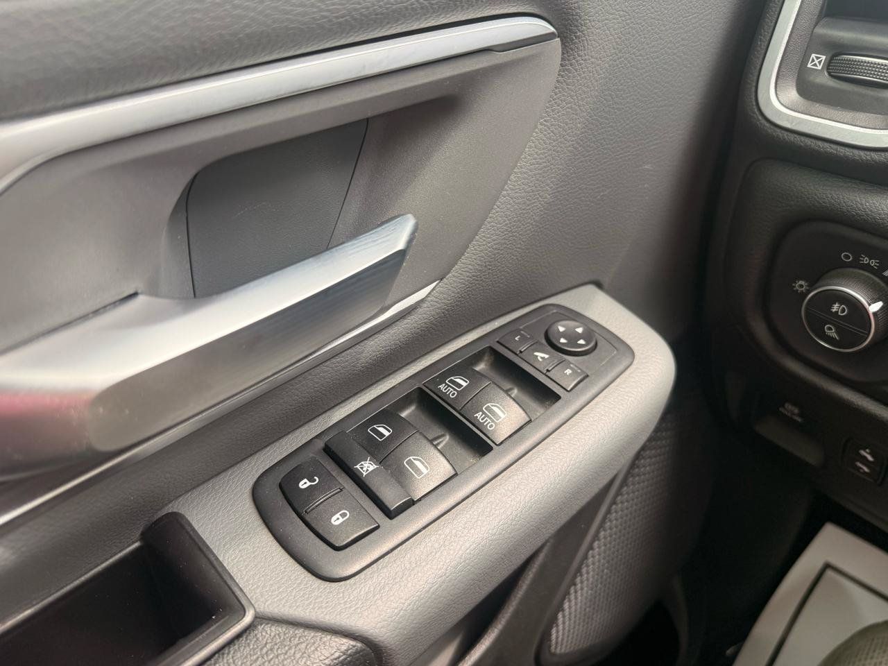 Used 2020 RAM 1500 Big Horn AWD/4WD image 22