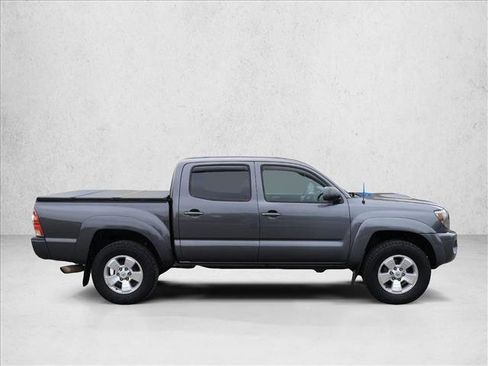Used 2010 Toyota Tacoma 4x4 Double Cab image 4