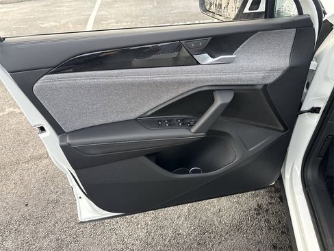 New 2026 Volkswagen Tiguan S image 19