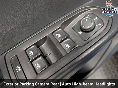 Used 2025 Volkswagen Taos SE w/ Panoramic Sunroof Package AWD/4WD image 12