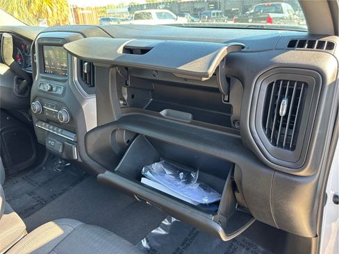 Used 2022 Chevrolet Silverado 1500 Custom image 39