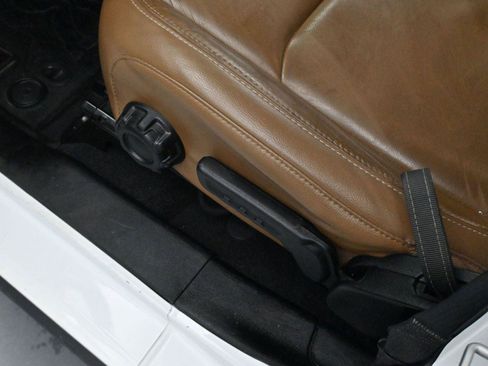 Used 2021 Jeep Wrangler Unlimited Rubicon 4xe w/ Steel Bumper Group image 14