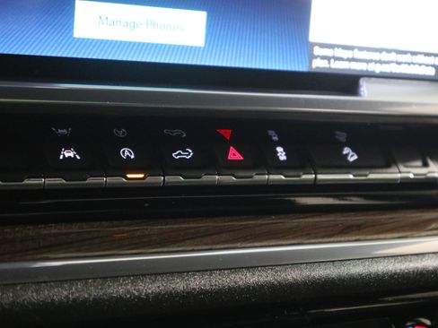 Used 2023 Chevrolet Silverado 1500 LT Trail Boss w/ Protection Package image 27