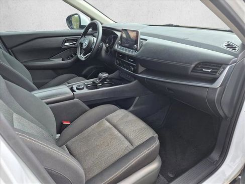 Used 2024 Nissan Rogue SV AWD/4WD image 21
