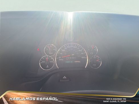 Used 2024 Chevrolet Express 2500 Work Van w/ Driver Convenience Package image 12