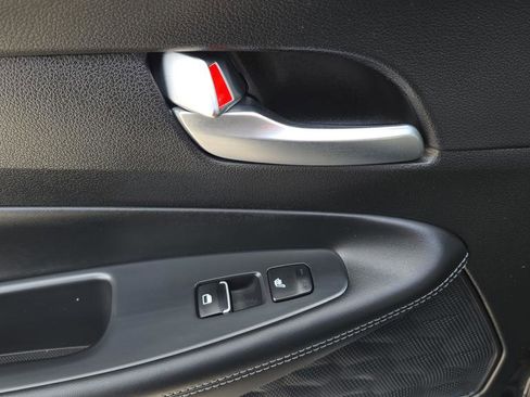 Used 2023 Hyundai Santa Fe Limited image 14