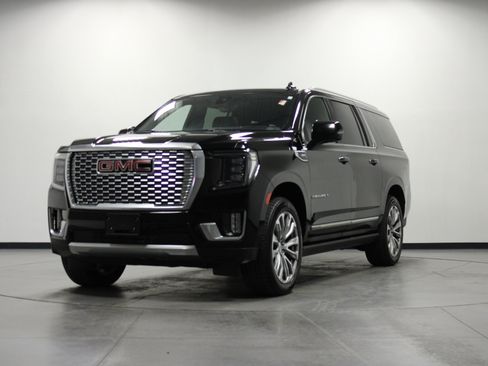 Used 2021 GMC Yukon XL Denali AWD/4WD image 8
