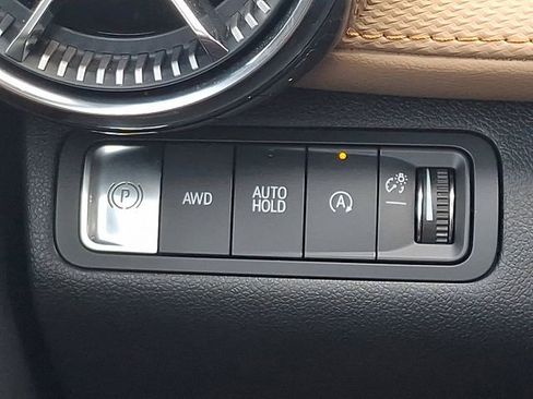 Certified 2026 Chevrolet Equinox ACTIV w/ Convenience Package III image 26