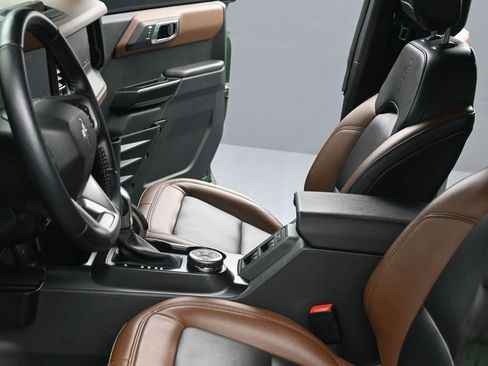 Used 2024 Ford Bronco Outer Banks image 20