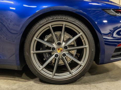 Used 2020 Porsche 911 Carrera w/ Premium Package RWD image 28