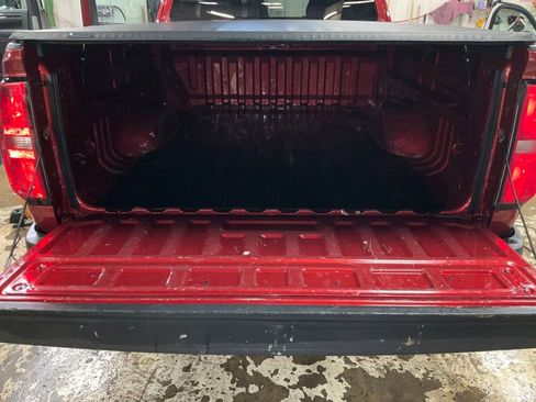 Used 2015 Chevrolet Colorado LT w/ LT Convenience Package image 27