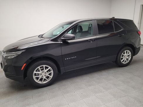 Used 2024 Chevrolet Equinox LS AWD/4WD image 2
