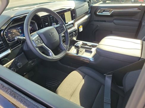 New 2026 Chevrolet Silverado 1500 RST w/ Z71 Off-Road Package AWD/4WD image 3