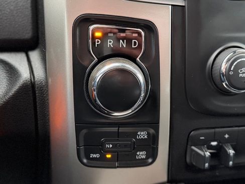 Used 2019 RAM 1500 Classic SLT image 18