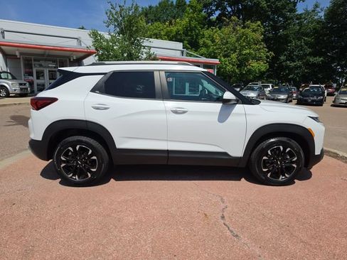Used 2021 Chevrolet TrailBlazer LT w/ Convenience Package AWD/4WD image 6
