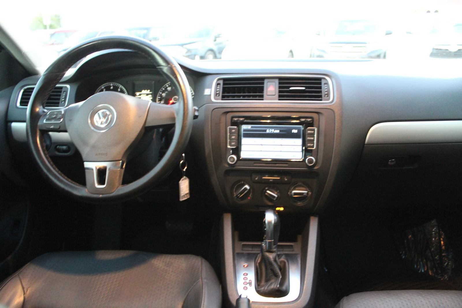 Used 2013 Volkswagen Jetta SE FWD image 13