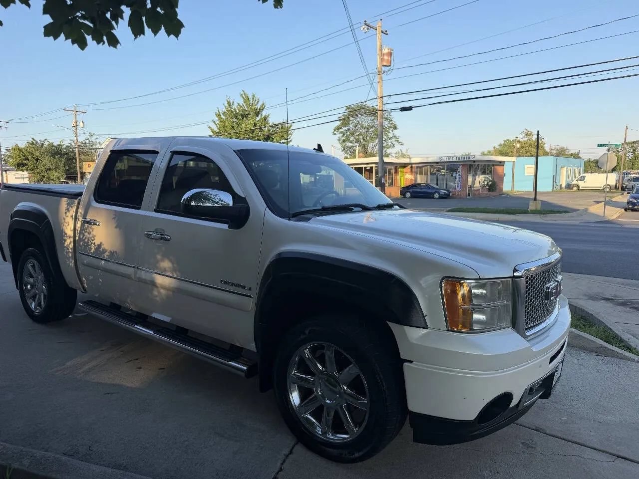 Used 2011 GMC Sierra 1500 Denali AWD/4WD image 5
