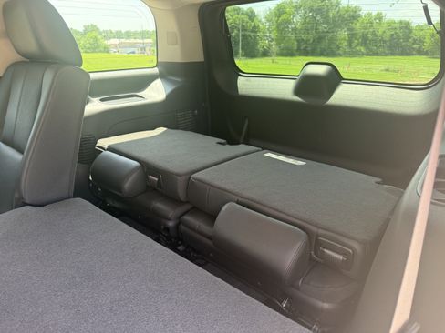 Used 2013 Chevrolet Tahoe LT w/ Texas Edition RWD image 11