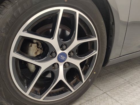 Used 2017 Ford Focus SEL FWD image 31