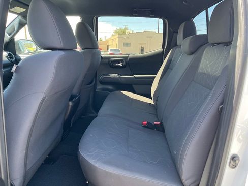 Used 2016 Toyota Tacoma TRD Off-Road w/ Towing Package RWD image 13