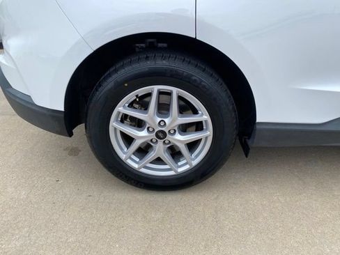 Used 2024 Ford Edge SEL AWD/4WD image 19