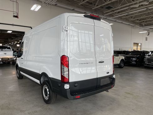 New 2024 Ford Transit 250 148 Medium Roof image 45