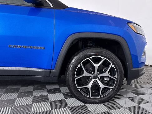 New 2026 Jeep Compass Limited image 18