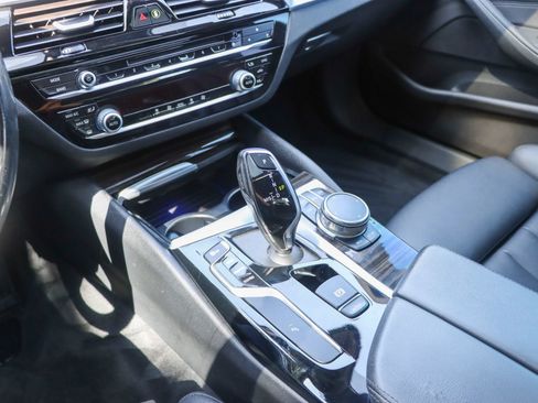 Used 2019 BMW 530i RWD image 40