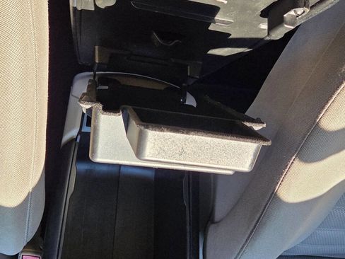 Used 2017 Ford Fusion SE image 23