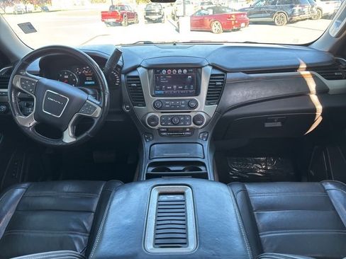 Used 2018 GMC Yukon Denali w/ Denali Ultimate Package image 16
