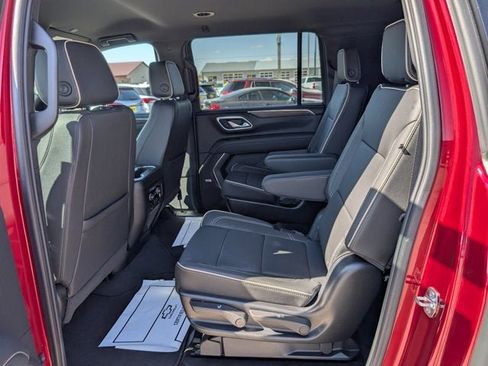 Used 2024 Chevrolet Suburban Premier AWD/4WD image 24