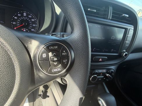 Used 2022 Kia Soul LX w/ Technology Package image 19