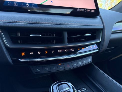 Used 2025 Cadillac CT5 Premium Luxury image 32