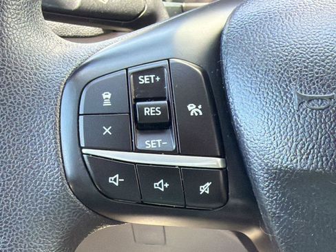 Used 2020 Ford Escape SE FWD image 17