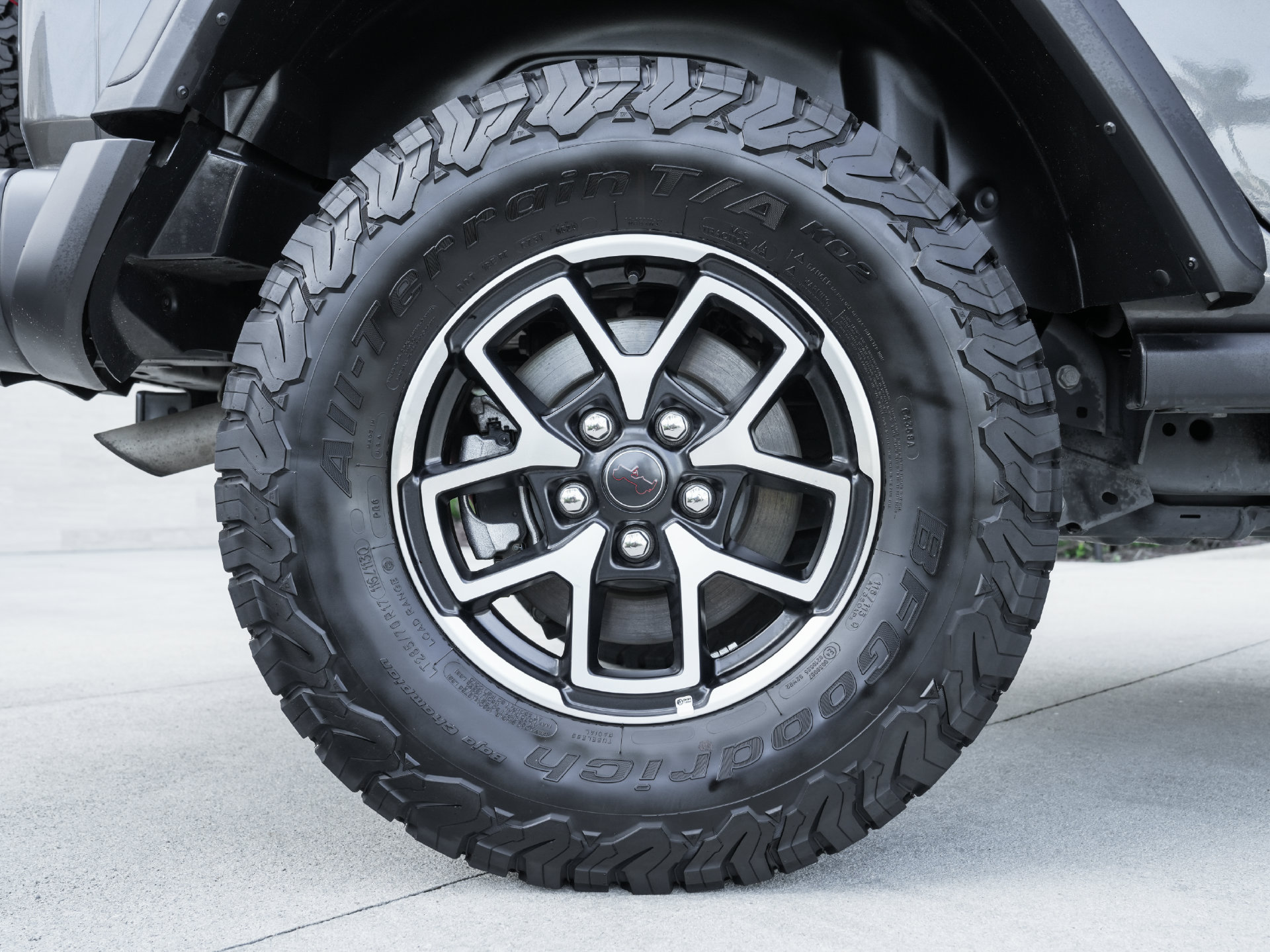 Used 2025 Jeep Wrangler Unlimited Rubicon AWD/4WD image 30
