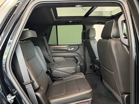 Used 2023 Chevrolet Tahoe Premier RWD image 16