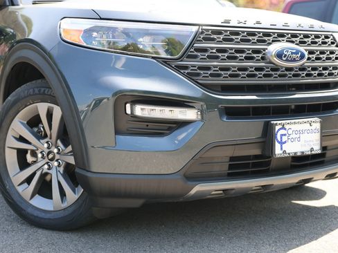 Used 2023 Ford Explorer XLT w/ Equipment Group 202A AWD/4WD image 36