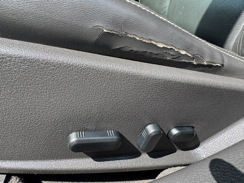 Used 2011 Ford Fusion SEL w/ Moons & Tunes Pkg image 17