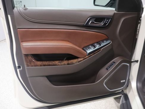Used 2015 Chevrolet Tahoe LTZ AWD/4WD image 13