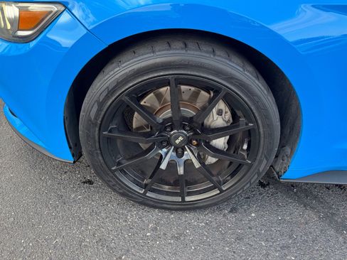 Used 2017 Ford Mustang GT Premium w/ Equipment Group 401A image 26